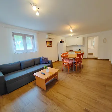 Apartment Honey